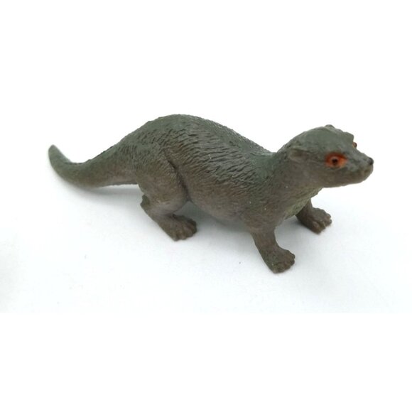 Animal Figures Set Panda Platypus Frog Ring Tailed Lemur Otter Skunk Toys - Picture 7 of 11